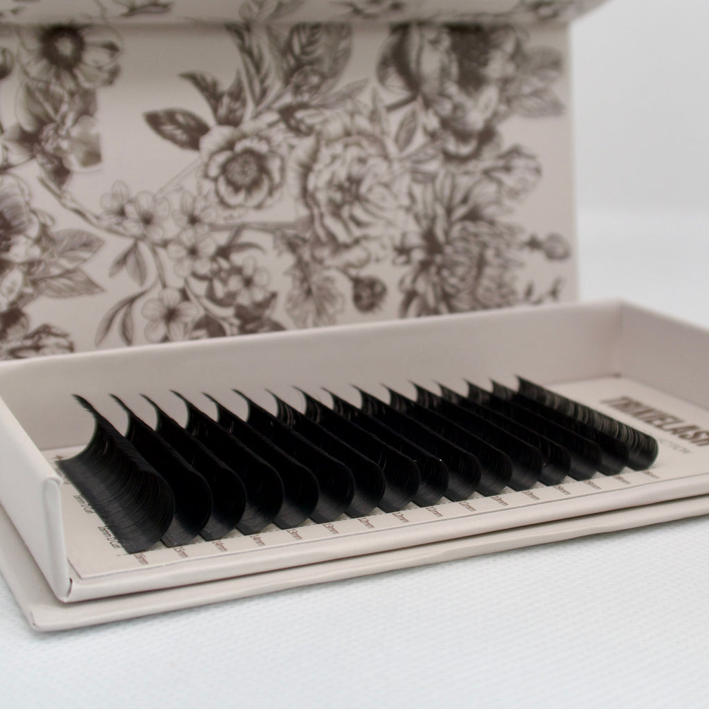 Cashmere Luxe | 0.05 Lash Extensions
