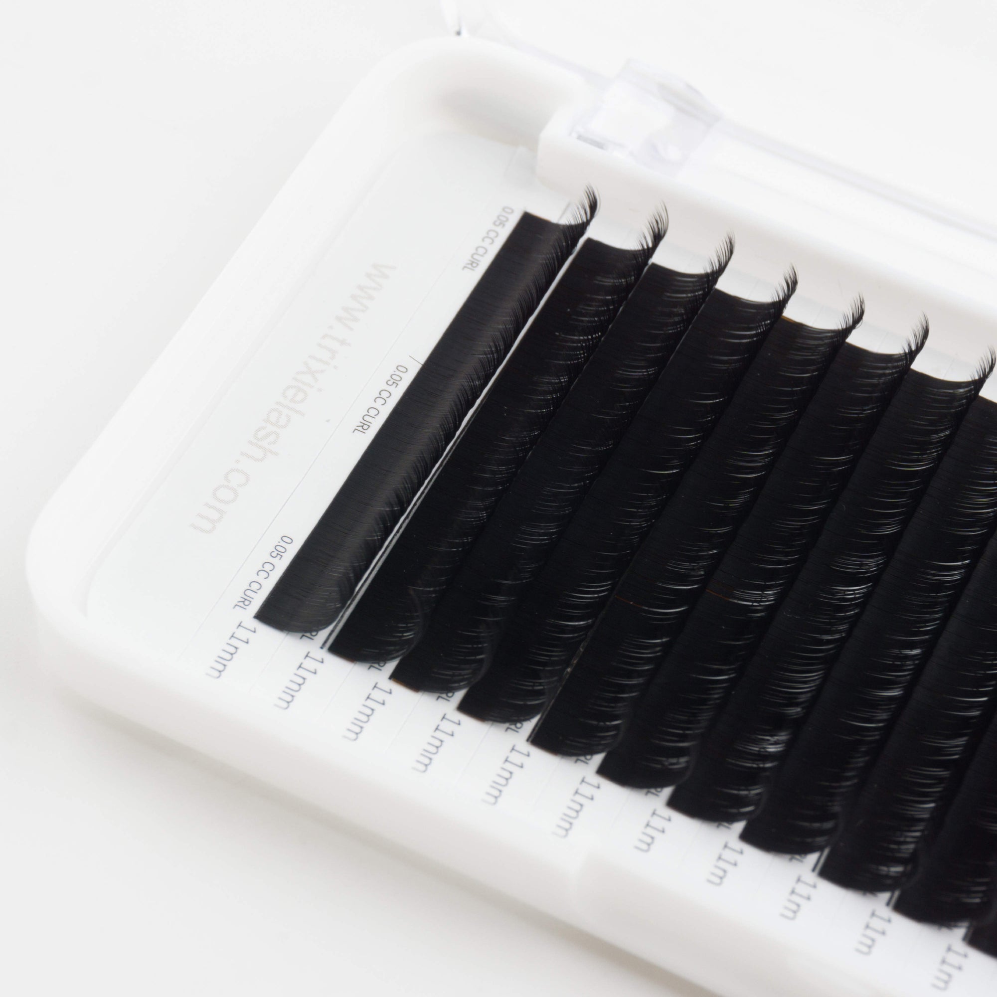 Matte Volume Lashes - 0.05 Single Length